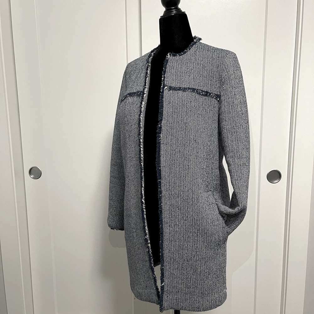 4𝒇𝒐𝒓$50 Esprit long Jacket sizeSl